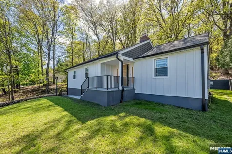207 Degray Street North Haledon NJ 07508