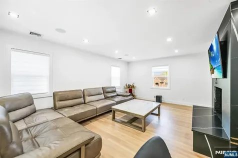 207 Degray Street North Haledon NJ 07508