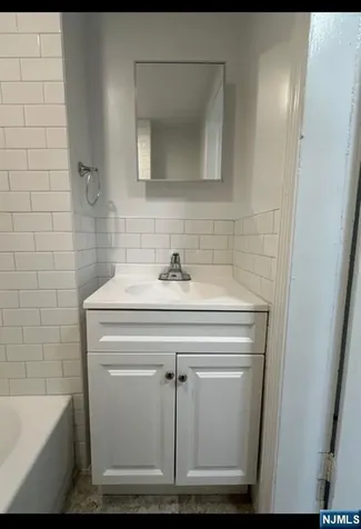 56 Vanderpool Street Newark NJ 07114