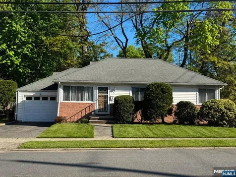 8 Cornwall Road Glen Rock NJ 07452