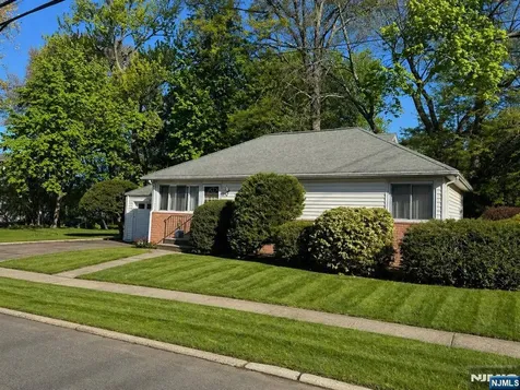 8 Cornwall Road Glen Rock NJ 07452