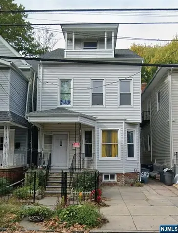 686 25th Street Paterson NJ 07504