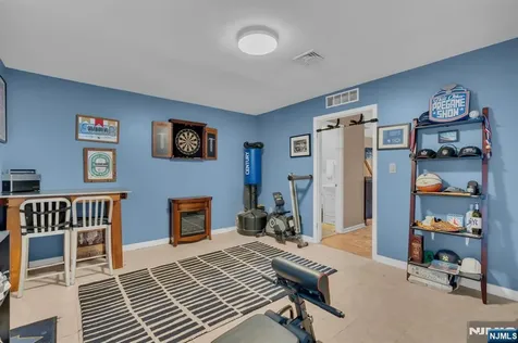 3661 Meadow Lane North Bergen NJ 07047