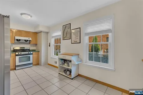 3661 Meadow Lane North Bergen NJ 07047