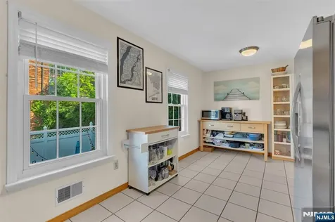3661 Meadow Lane North Bergen NJ 07047