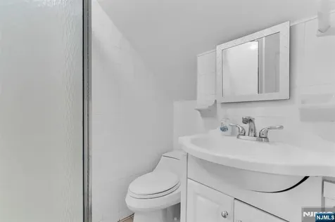 3661 Meadow Lane North Bergen NJ 07047