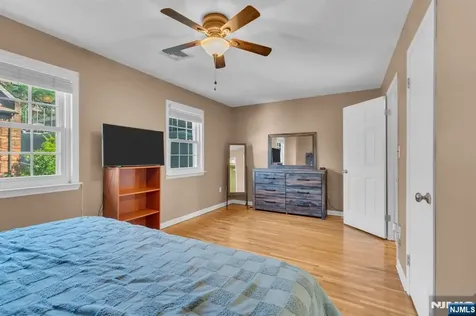 3661 Meadow Lane North Bergen NJ 07047
