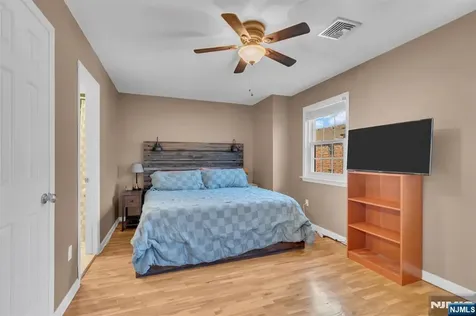 3661 Meadow Lane North Bergen NJ 07047