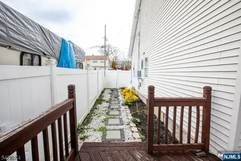 8 Navajo Avenue Par-troy Hills Twp. NJ 07034
