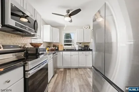 8 Navajo Avenue Par-troy Hills Twp. NJ 07034