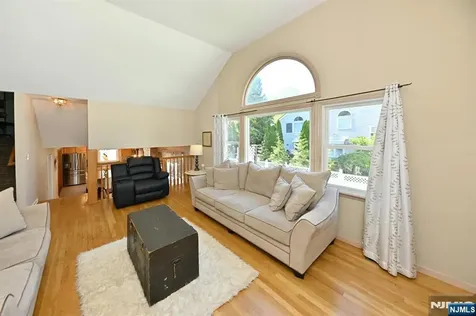 142 Geiger Drive River Vale NJ 07675