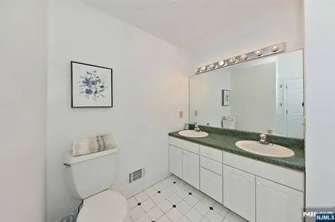 142 Geiger Drive River Vale NJ 07675