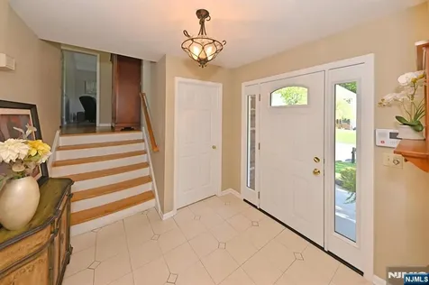 142 Geiger Drive River Vale NJ 07675