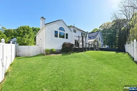 142 Geiger Drive River Vale NJ 07675