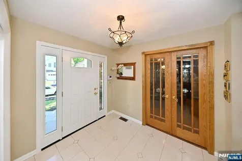 142 Geiger Drive River Vale NJ 07675