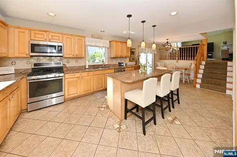 142 Geiger Drive River Vale NJ 07675