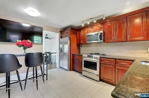 20 Bluehill Road Norwood NJ 07648
