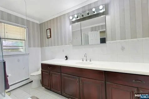 20 Bluehill Road Norwood NJ 07648