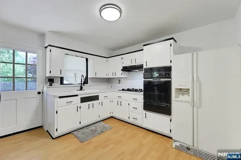 20 Bluehill Road Norwood NJ 07648