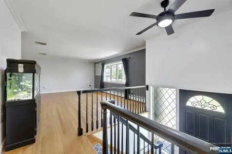 20 Bluehill Road Norwood NJ 07648