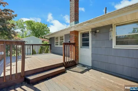 20 Bluehill Road Norwood NJ 07648