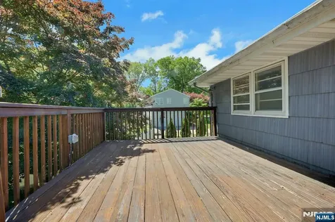 20 Bluehill Road Norwood NJ 07648