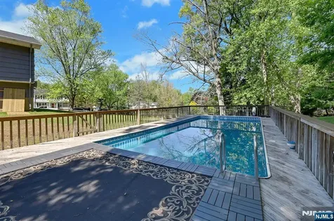 20 Bluehill Road Norwood NJ 07648