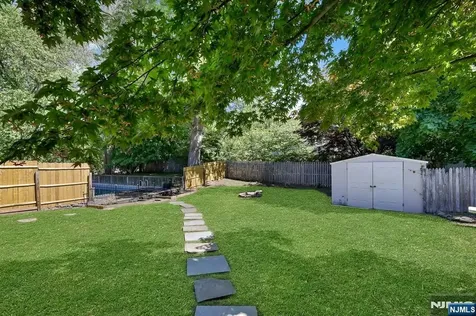 20 Bluehill Road Norwood NJ 07648
