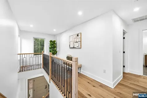 44 E Cedar Street Livingston NJ 07039