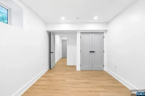 44 E Cedar Street Livingston NJ 07039