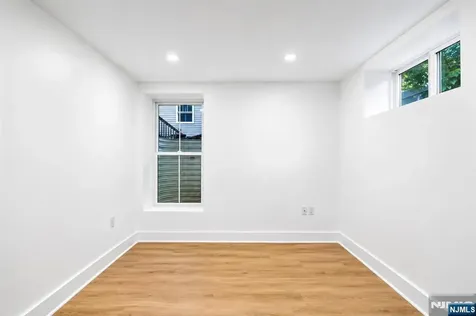 44 E Cedar Street Livingston NJ 07039