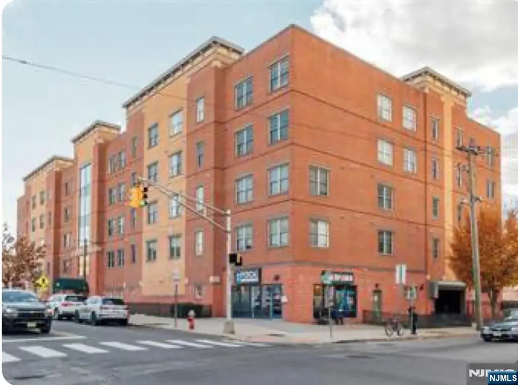 1209 Summit Avenue Jersey City NJ 07307