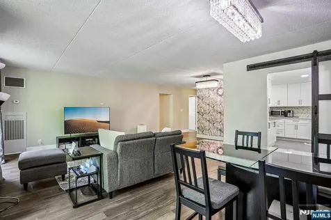 1077 River Road Edgewater NJ 07020