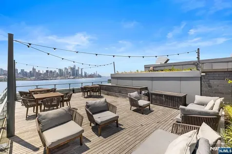 9 Ave At Port Imperial West New York NJ 07093