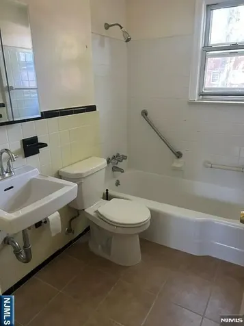 415 Ridge Road North Arlington NJ 07031