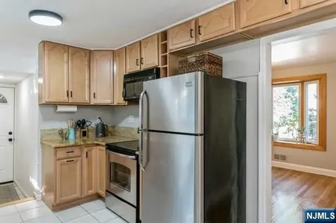26 Pleasant Avenue Tenafly NJ 07670