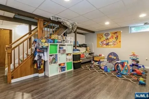 26 Pleasant Avenue Tenafly NJ 07670
