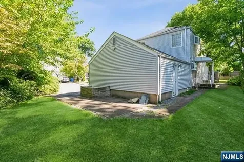 26 Pleasant Avenue Tenafly NJ 07670