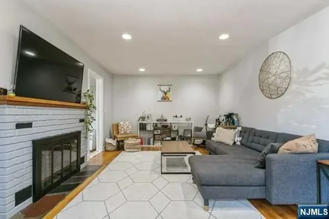 26 Pleasant Avenue Tenafly NJ 07670