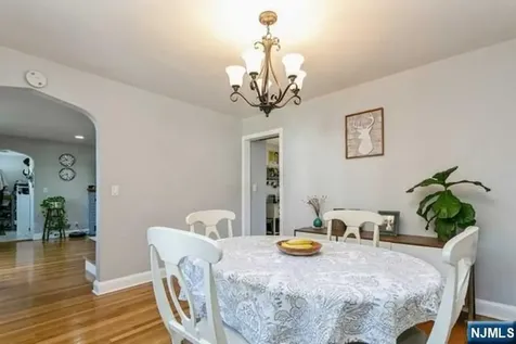 26 Pleasant Avenue Tenafly NJ 07670