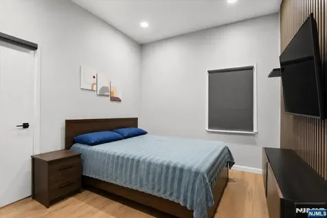 293 Clifton Avenue Newark NJ 07104