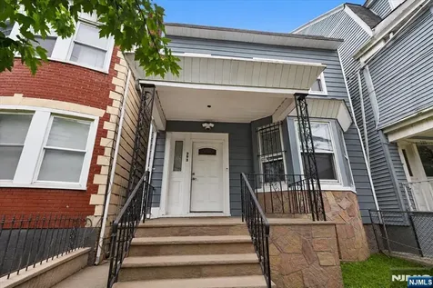 293 Clifton Avenue Newark NJ 07104