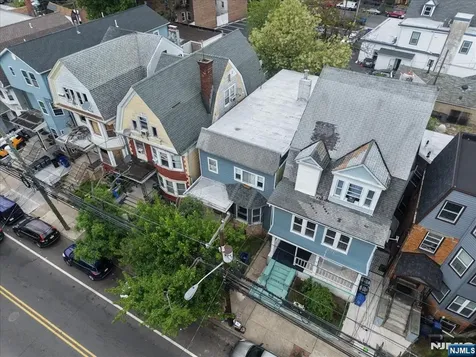 293 Clifton Avenue Newark NJ 07104