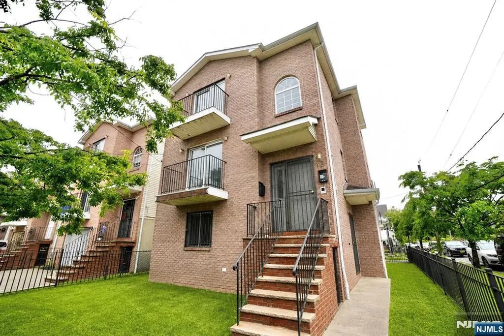 36 Brenner Street Newark NJ 07108