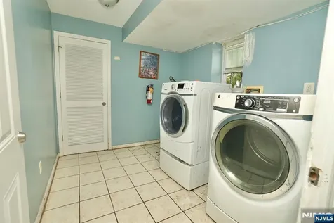 36 Brenner Street Newark NJ 07108
