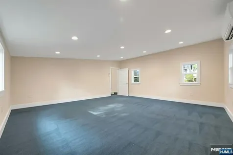 288 Van Dien Avenue Ridgewood NJ 07450