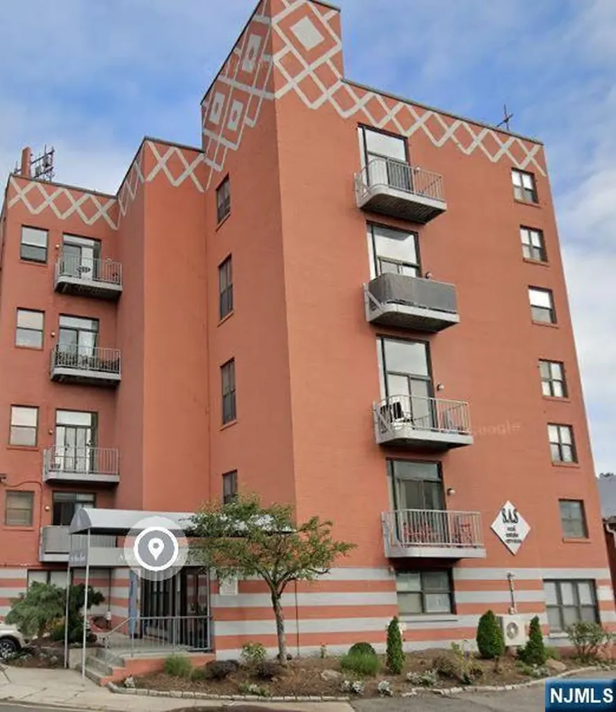 840 River Edgewater NJ 07020