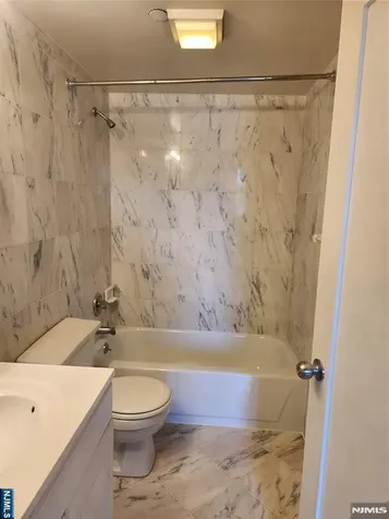 840 River Edgewater NJ 07020