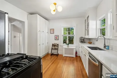 72 Central Avenue Montclair NJ 07042