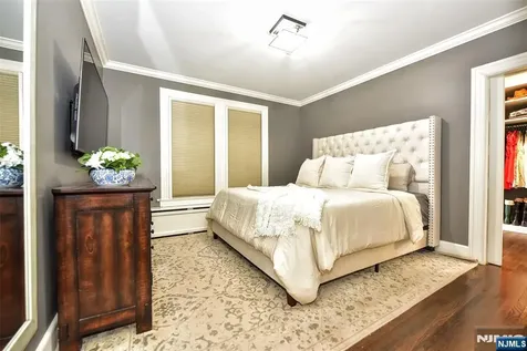 208 Lincoln Avenue Ridgewood NJ 07450